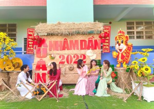 MỪNG XUÂN NHÂM DẦN 2022 CHI ĐOÀN TRƯỜNG TIỂU HỌC THỚI HÒA NĂM HỌC: 2021 - 2022