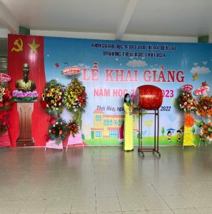 Trường tiểu học Thới Hòa hân hoan tổ chức lễ khai giảng năm học mới 2022-2023